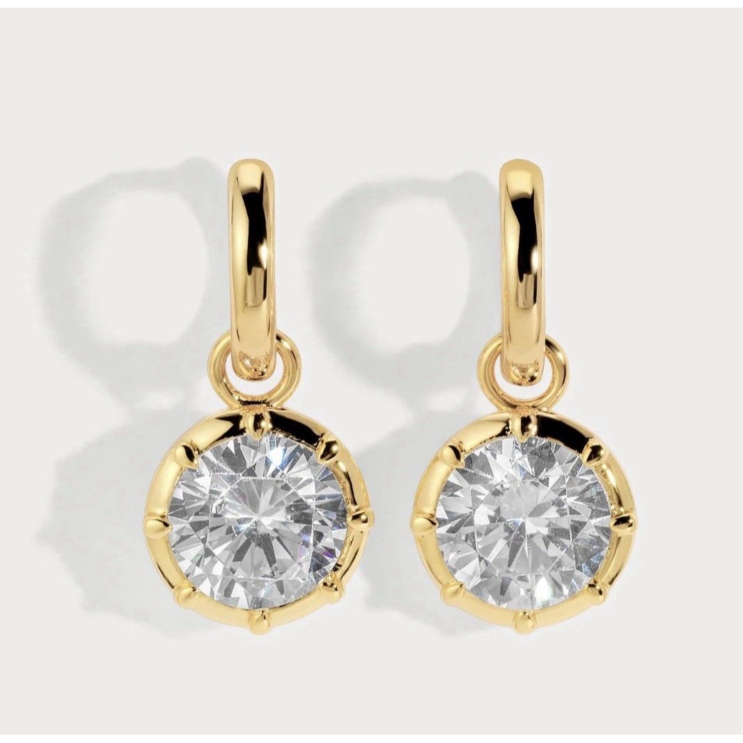 Lili Claspe Grande Celeste Charm Charm Huggies In 14k Gold Plated Brass Cz New
